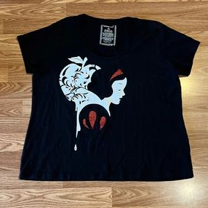 Plus size Snow White short sleeve shirt / Disney store